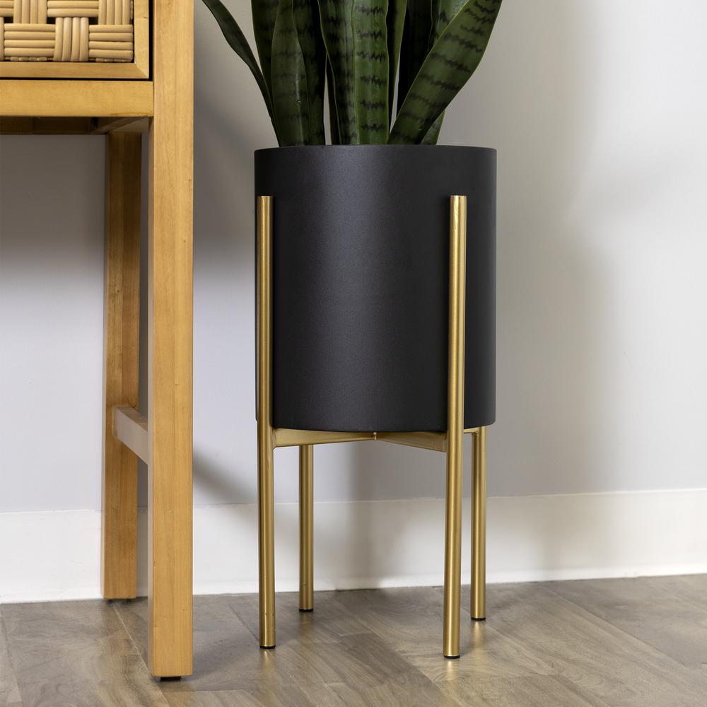 Stratton Home Decor Modern Black and Gold Metal Plant Stand. Picture 5