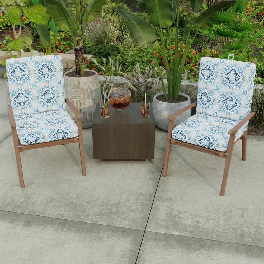 Rave Sky Blue Quatrefoil Rectangular French Edge Outdoor Chair Cushion with Ties. Picture 3