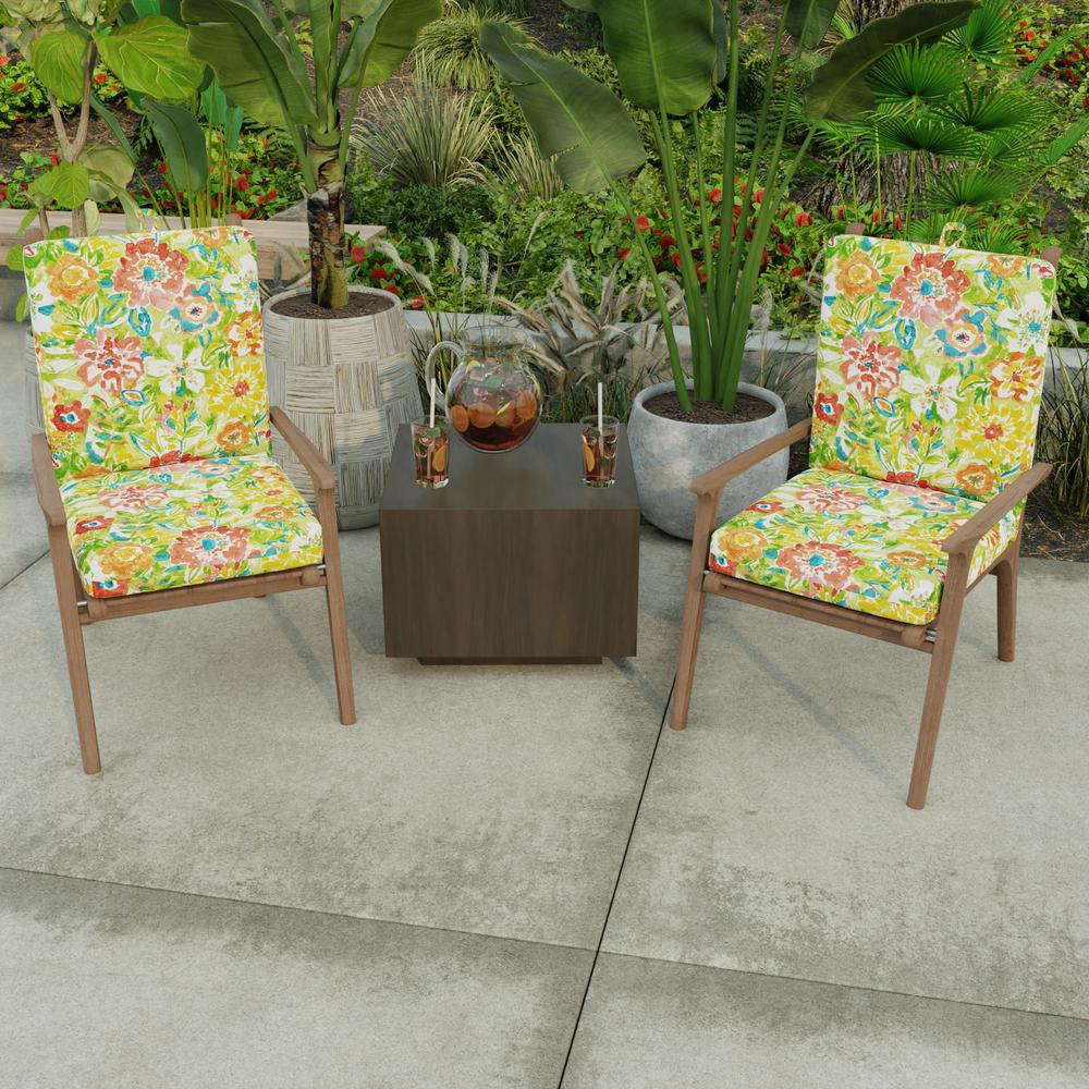 Sun River Garden Multi Floral French Edge Outdoor Chair Cushion with Ties. Picture 3
