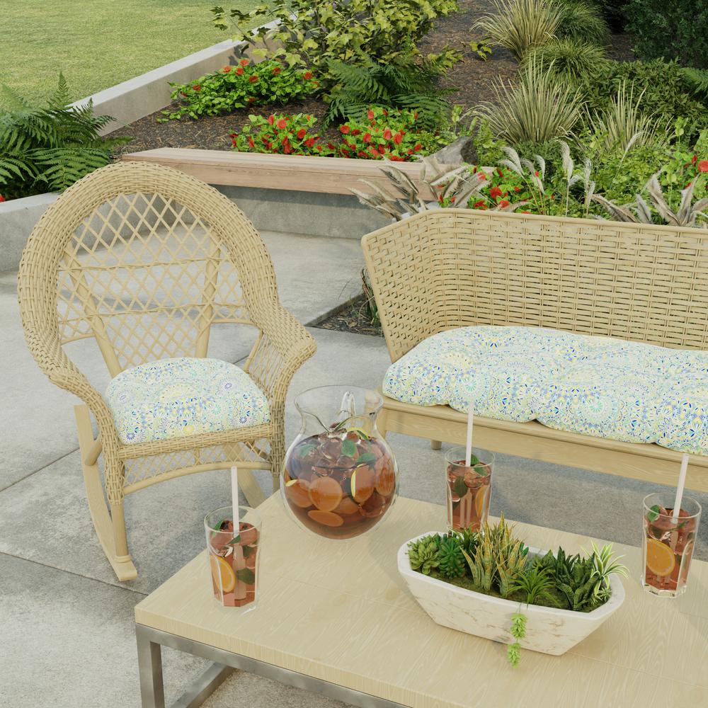 Alonzo Fresco Green Medallion Tufted Outdoor Seat Cushion (2-Pack). Picture 3