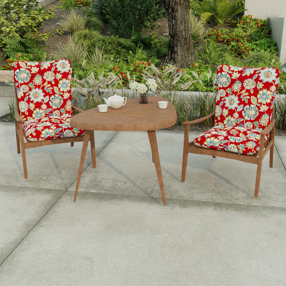 Daelyn Cherry Red Floral Outdoor Chair Cushion with Ties and Hanger Loop. Picture 3