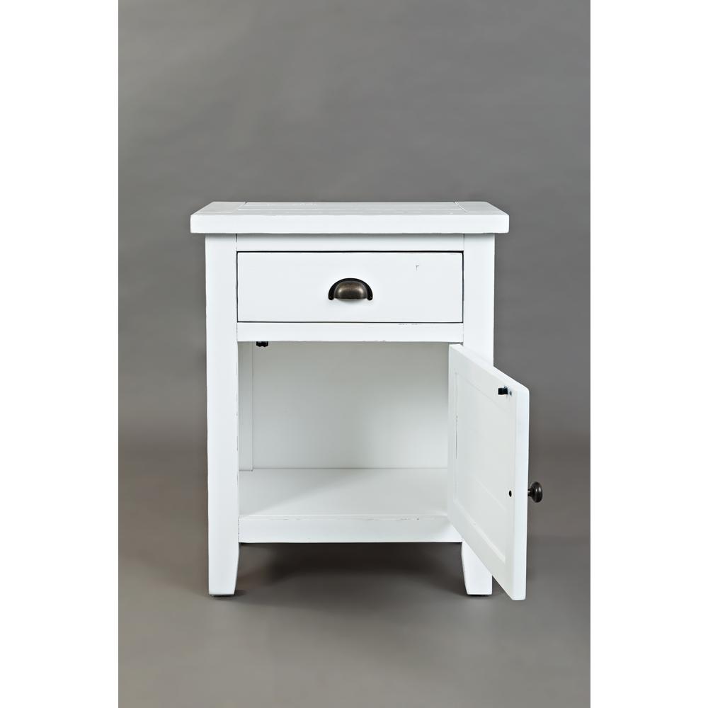 Accent Table - Weathered White. Picture 8