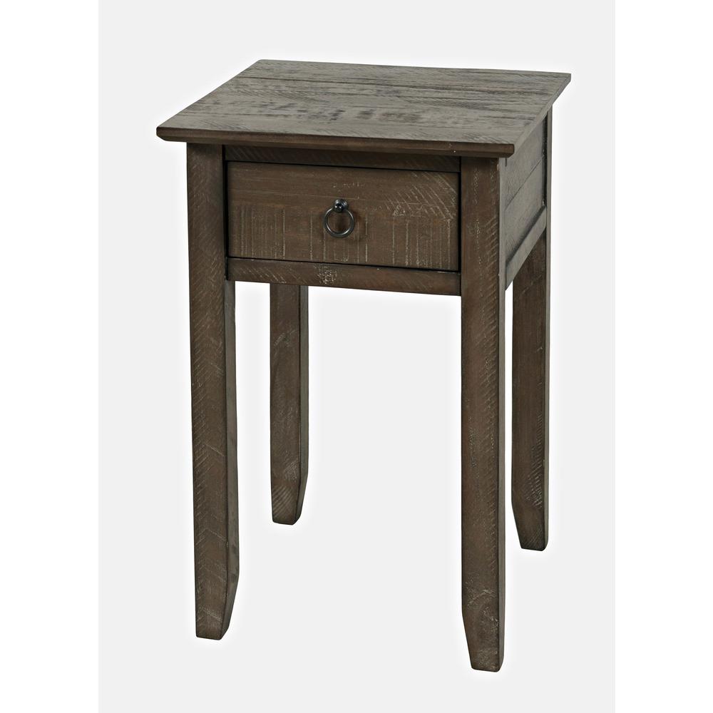 Farmhouse Distressed Pine End Table. Picture 2