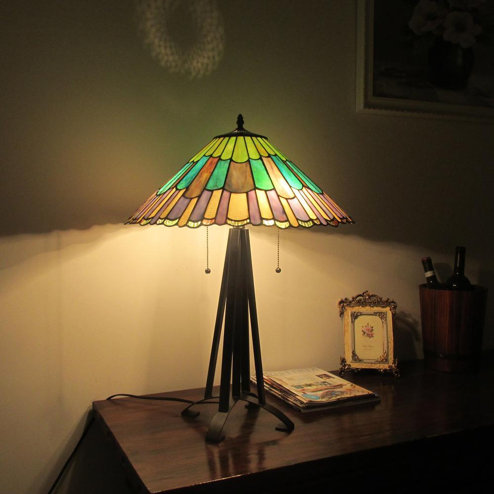 LANDRY Tiffany-style 3 Light Geometric Table Lamp 20" Shade. Picture 2