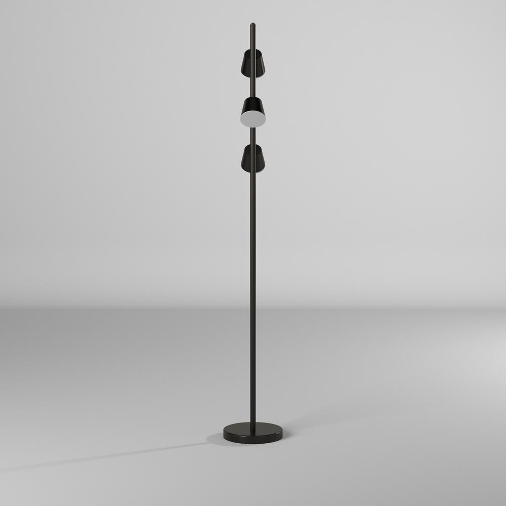 3LT Floor Lamp, BK. Picture 6