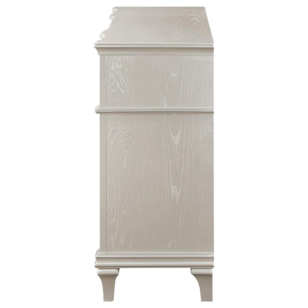 Evangeline 4-drawer Sideboard Server with Faux Diamond Trim Silver Oak. Picture 5