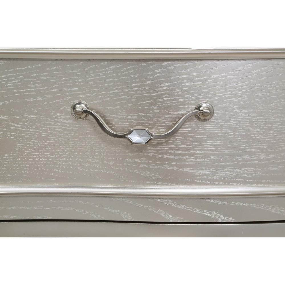 Evangeline 4-drawer Sideboard Server with Faux Diamond Trim Silver Oak. Picture 11