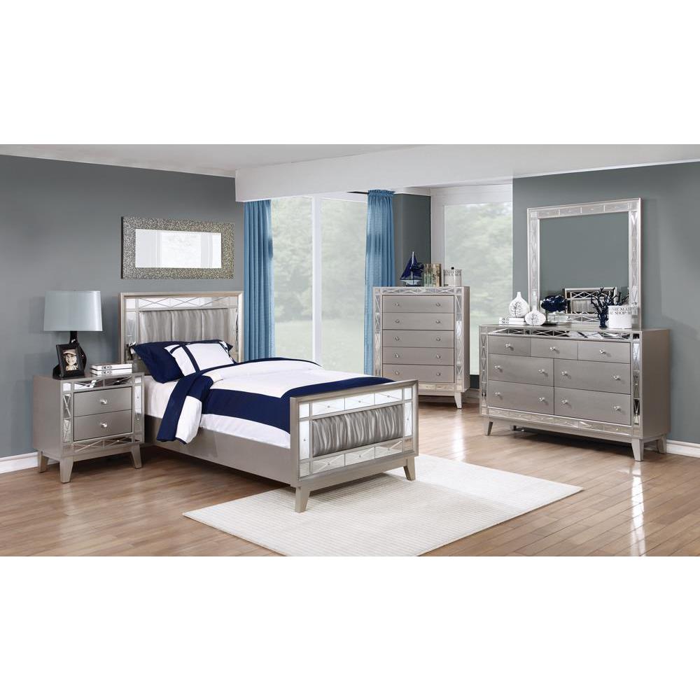 Leighton Twin Panel Bed with Mirrored Accents Mercury Metallic. Picture 3