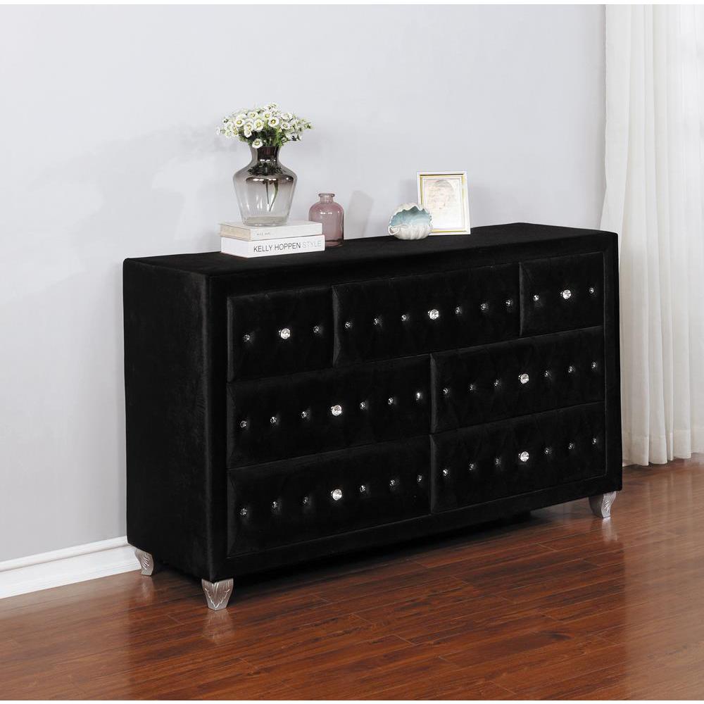 Deanna 7-drawer Rectangular Dresser Black. Picture 1