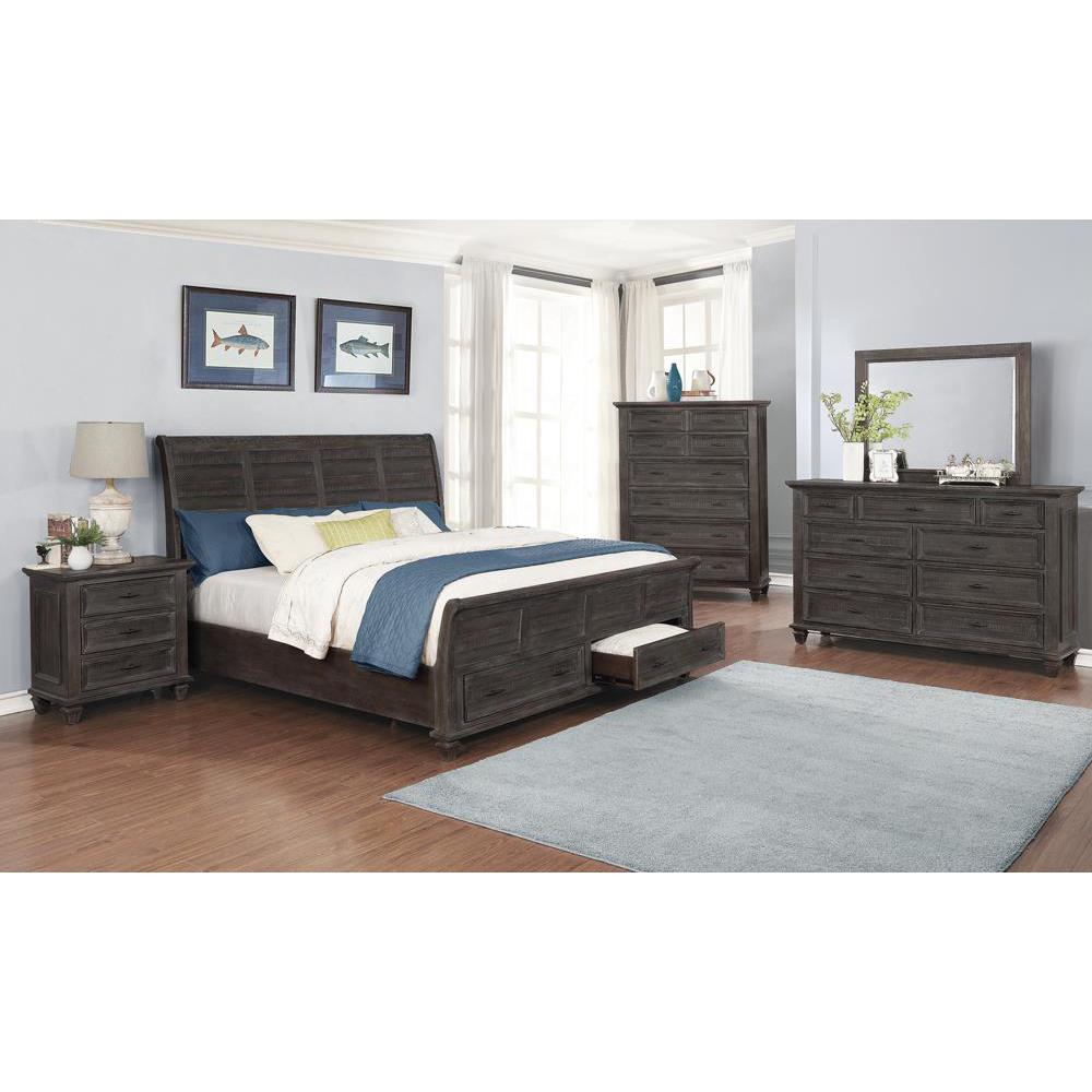 EASTERN KING BED 4 PC SET. The main picture.