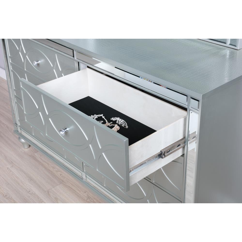 Gunnison 6-drawer Dresser Silver Metallic. Picture 1