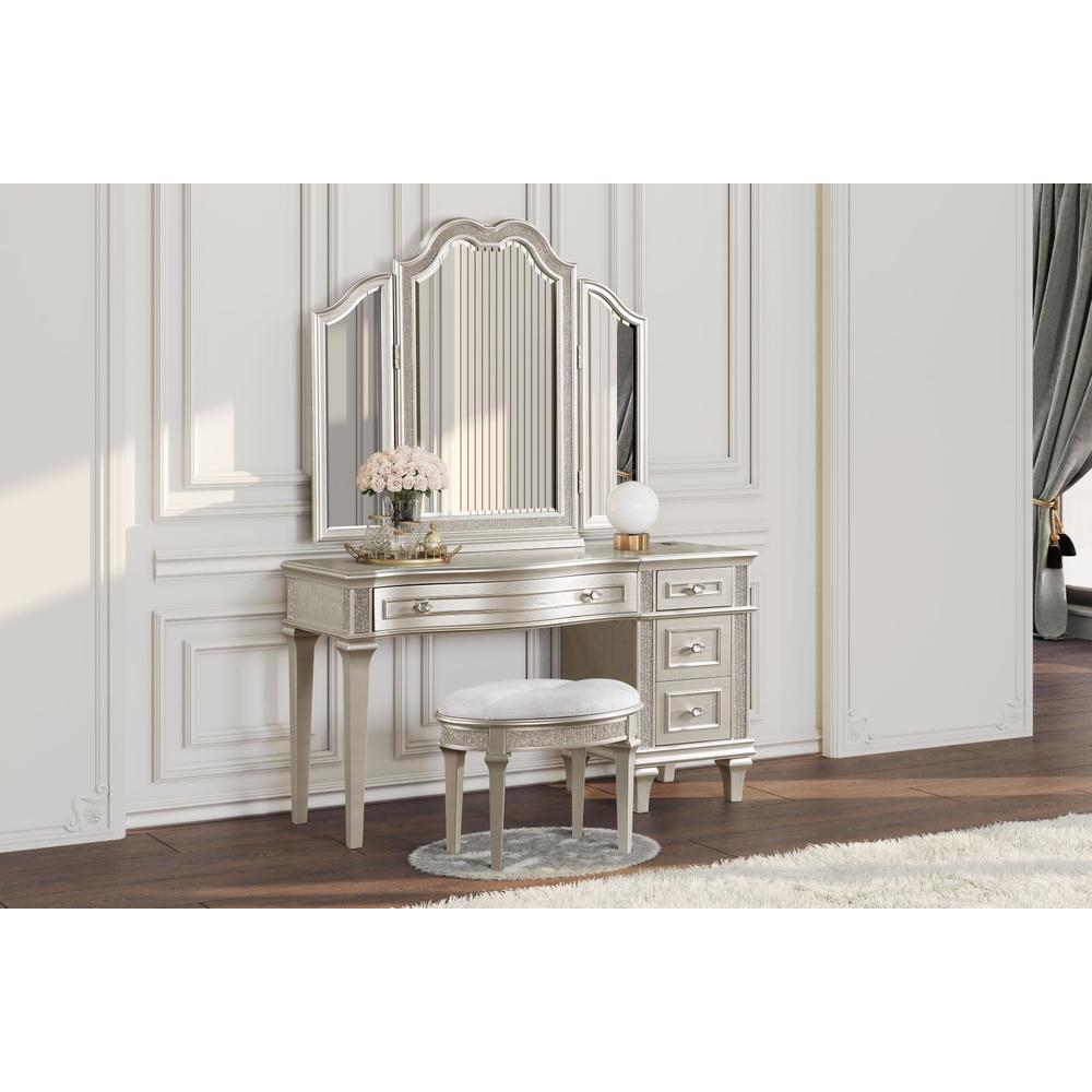 Evangeline 4-drawer Vanity Table with Faux Diamond Trim Silver and Ivory. Picture 9