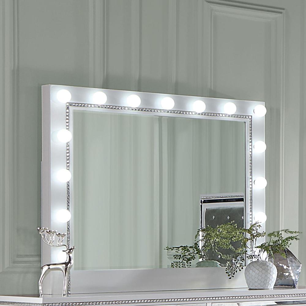 Eleanor White Rectangular Dresser Mirror with Light. Picture 1