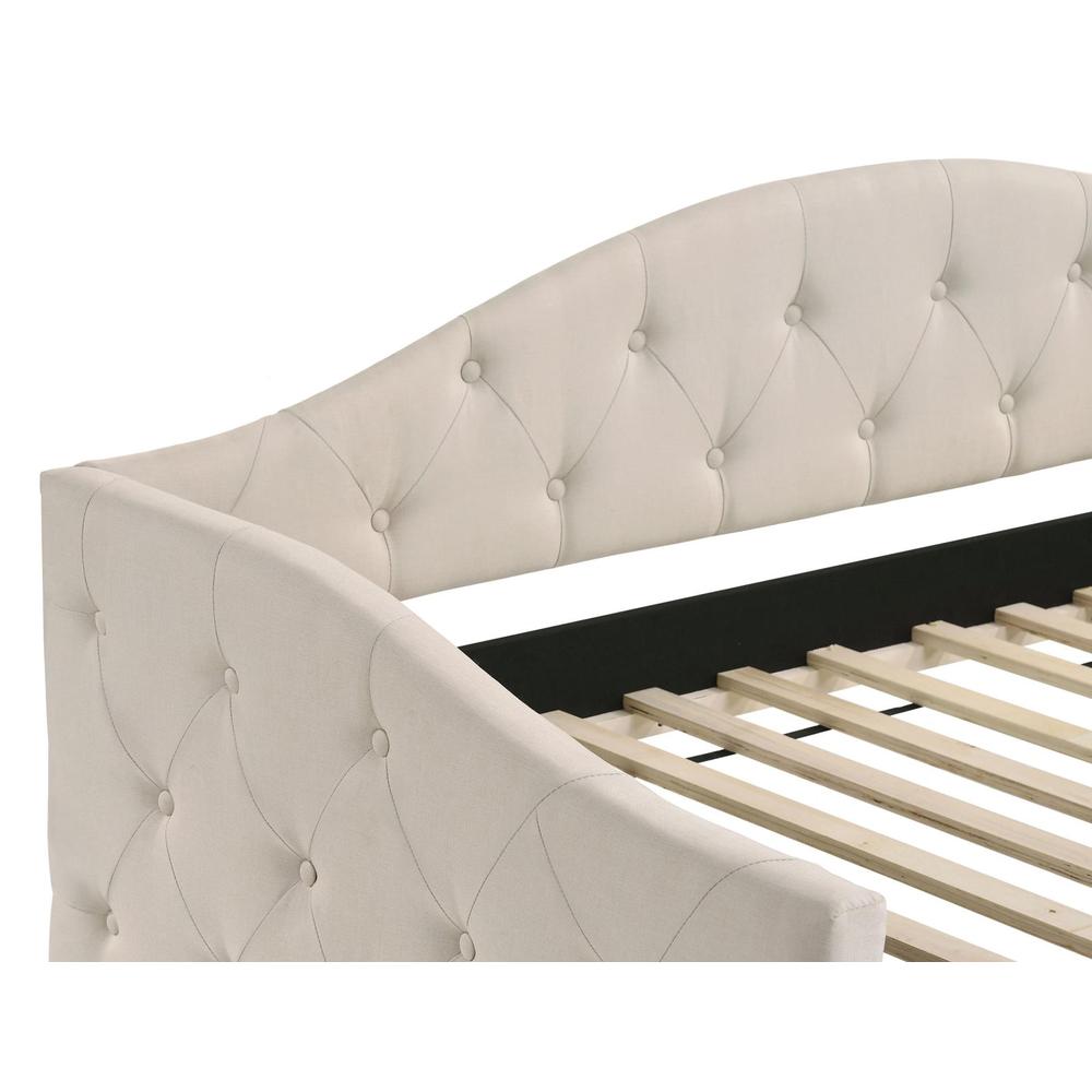 Sadie Upholstered Twin Daybed with Trundle. Picture 7