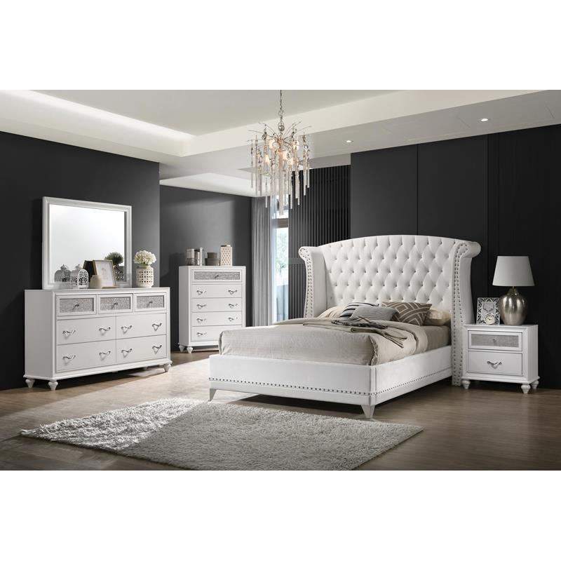 Barzini Upholstered Tufted Bedroom Set White. Picture 1