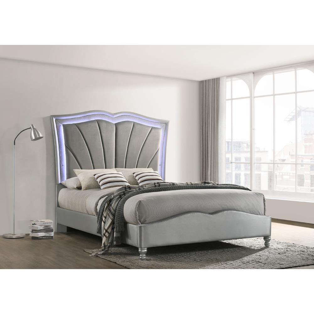 Chasina Queen Upholstered Bed with LED Lighting Grey. Picture 1