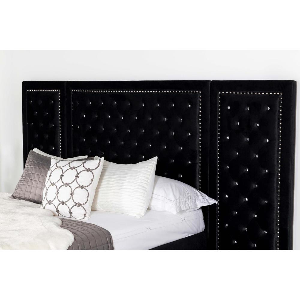 Hailey Upholstered Platform Queen Bed with Wall Panel Black. Picture 4