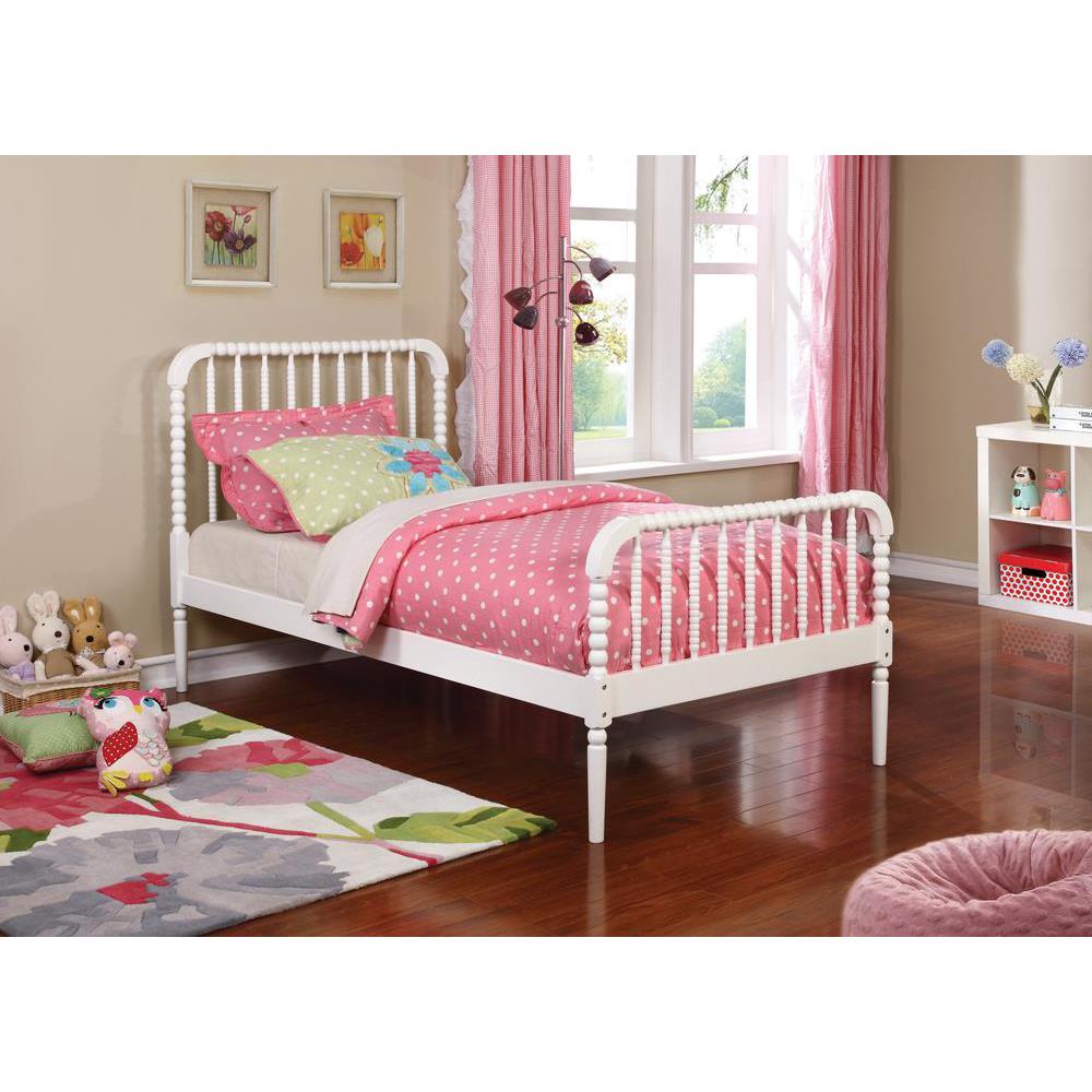 Jones Twin Bed White. Picture 1