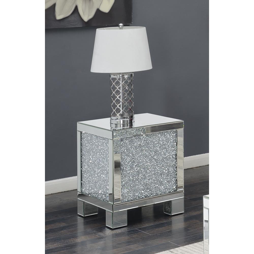 Gillian Square End Table Silver and Clear Mirror. Picture 1