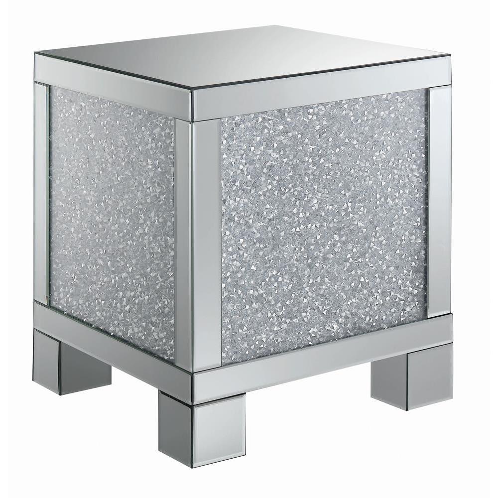 Gillian Square End Table Silver and Clear Mirror. Picture 2