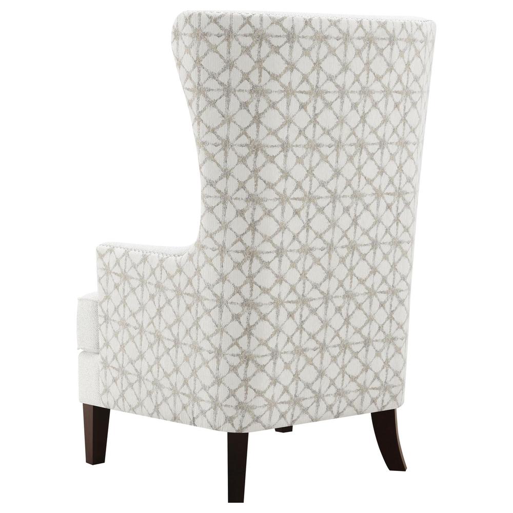 Accent Chair. Picture 5