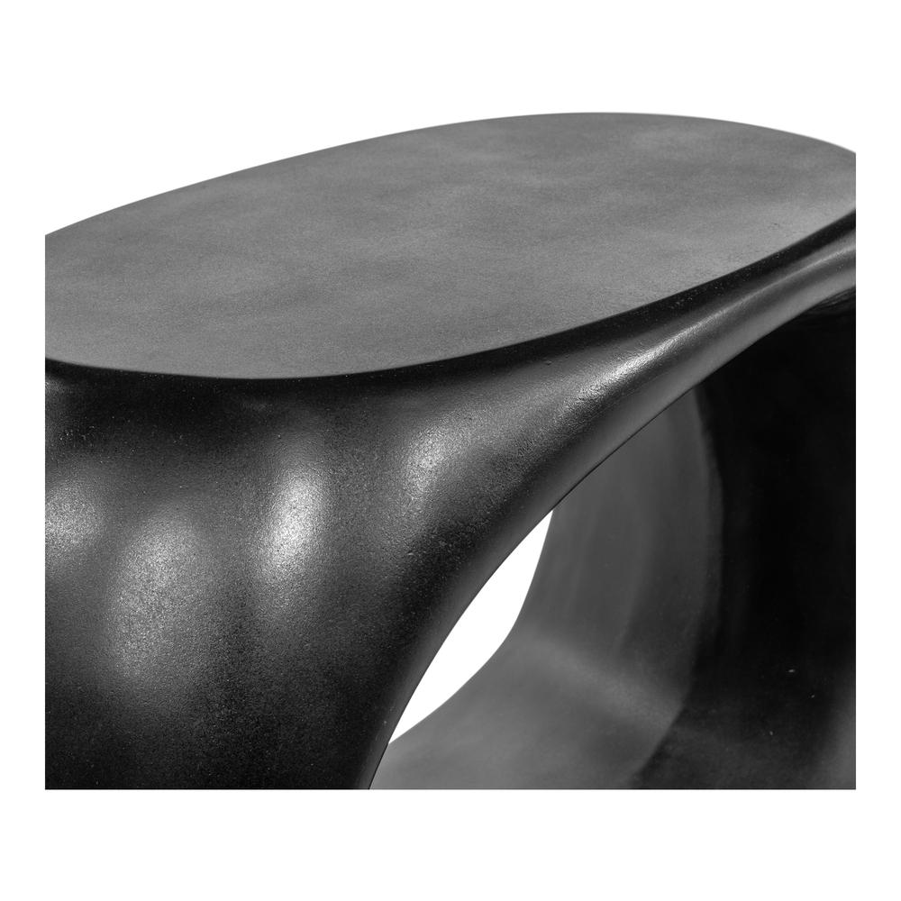 Albers Outdoor Stool. Picture 4