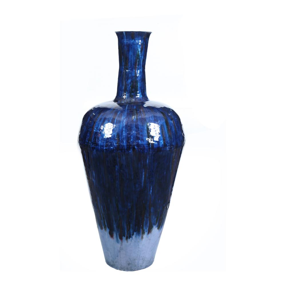 Tanzanite Vase Large. Picture 1