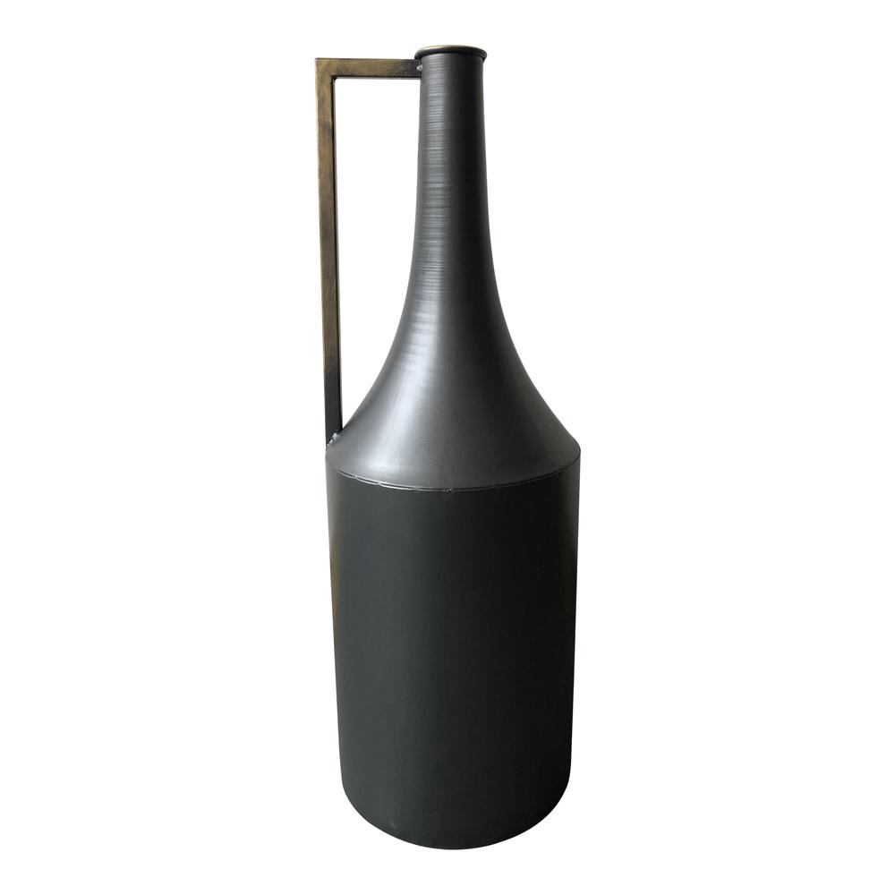 Primus Metal Vase. Picture 1