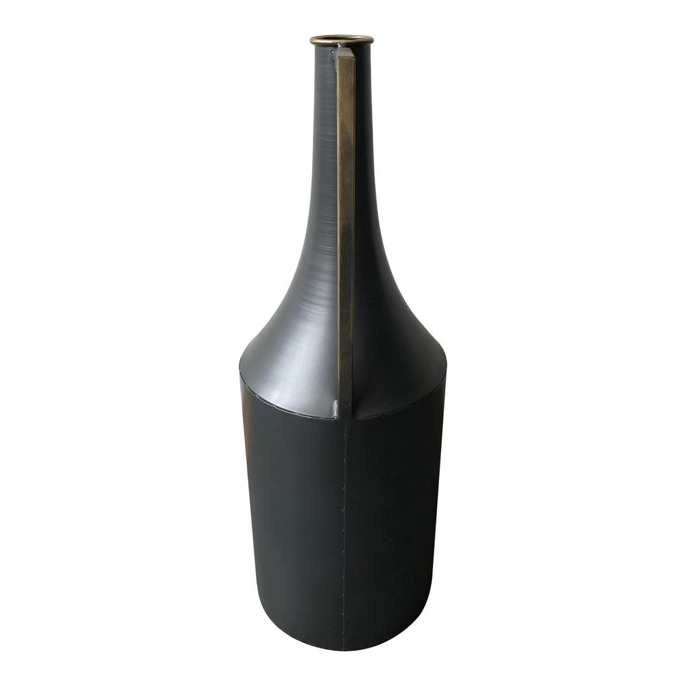 Primus Metal Vase. Picture 2