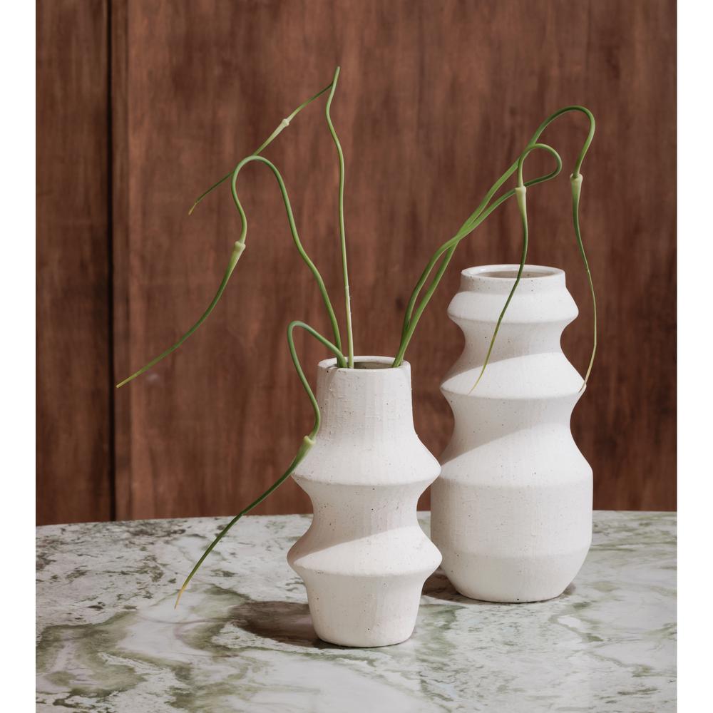 Lacy Vase. Picture 7