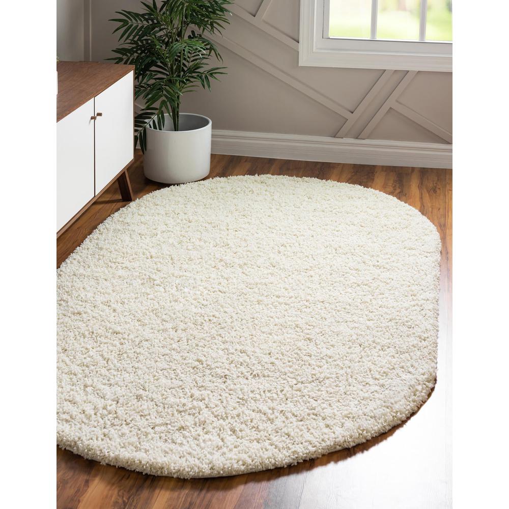 Unique Loom 5x8 Oval Rug in Ivory (3151381). Picture 2