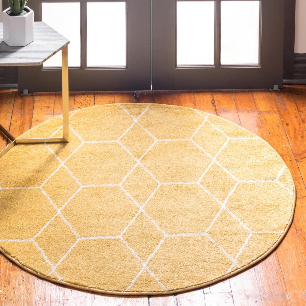 Unique Loom 3 Ft Round Rug in Yellow (3151618). Picture 2