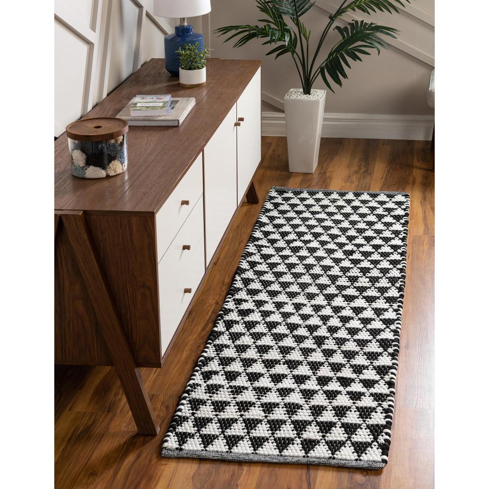 Unique Loom 6 Ft Runner in White (3153990). Picture 2