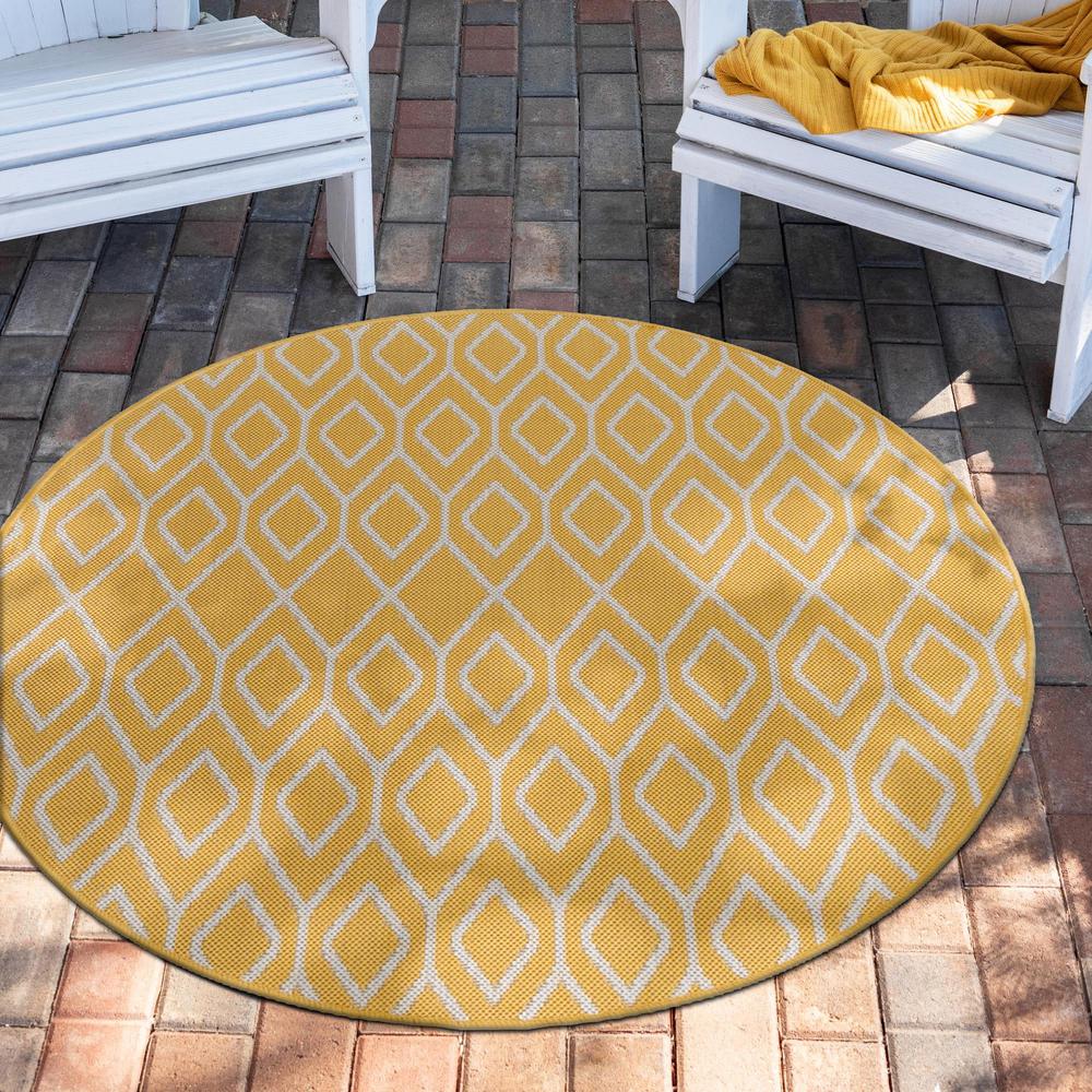 Jill Zarin Outdoor Turks and Caicos Area Rug 6' 7" x 6' 7", Round Yellow Ivory. Picture 2