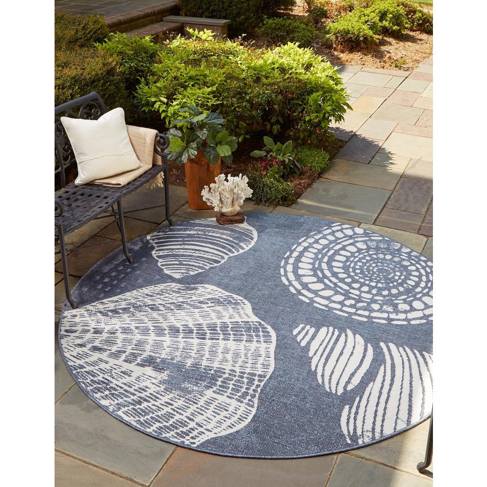 Unique Loom 4 Ft Round Rug in Navy Blue (3157816). Picture 1
