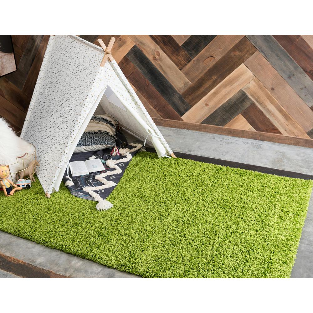 Solid Shag Rug, Grass Green (8' 0 x 10' 0). Picture 3