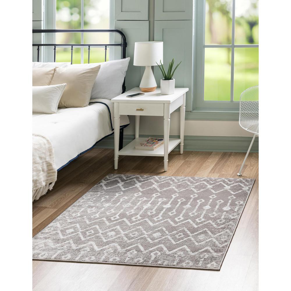 Unique Loom 4 Ft Square Rug in Gray (3161058). Picture 2