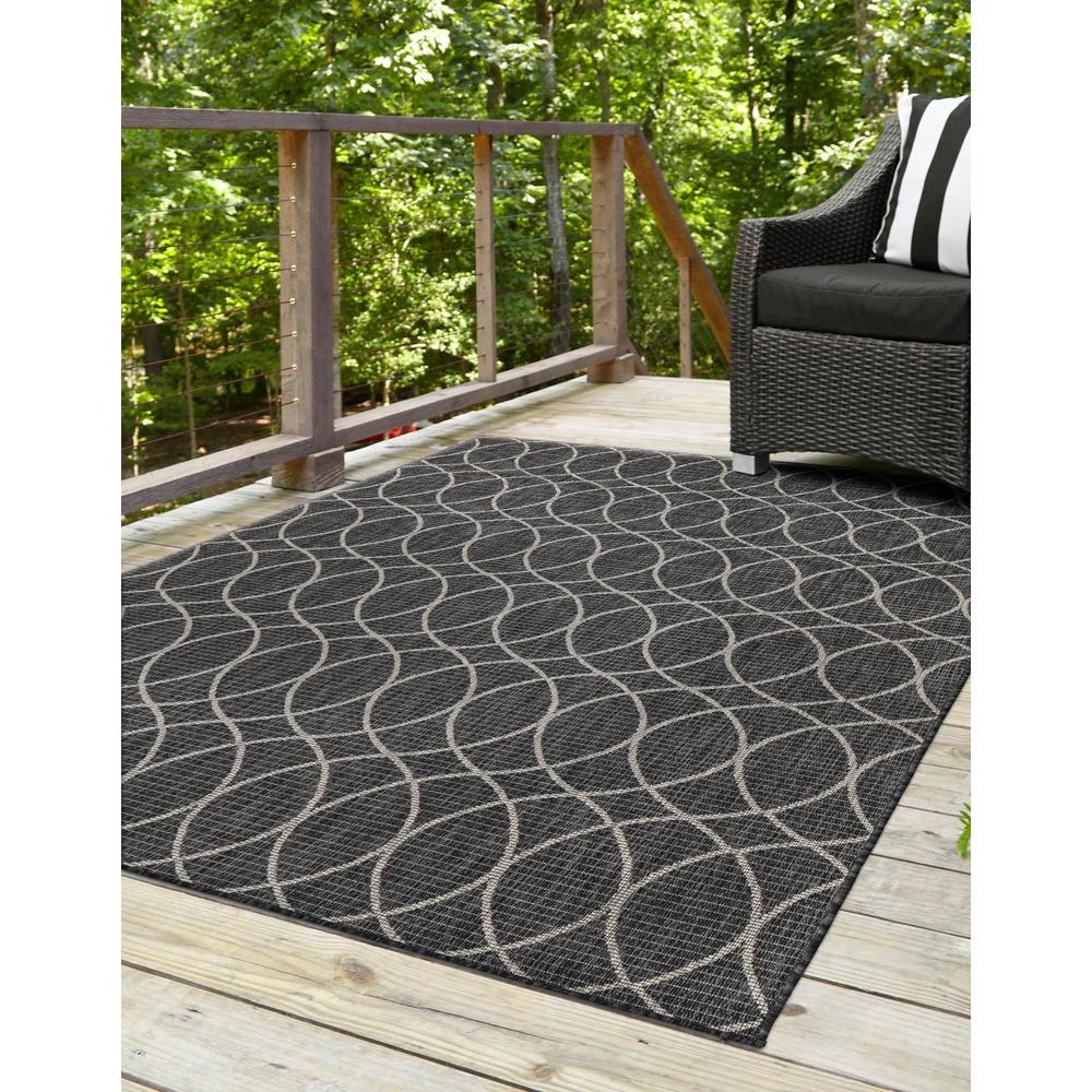 Outdoor Trellis Collection, Area Rug Charcoal, 5' 3" x 7' 10", Rectangular. Picture 3
