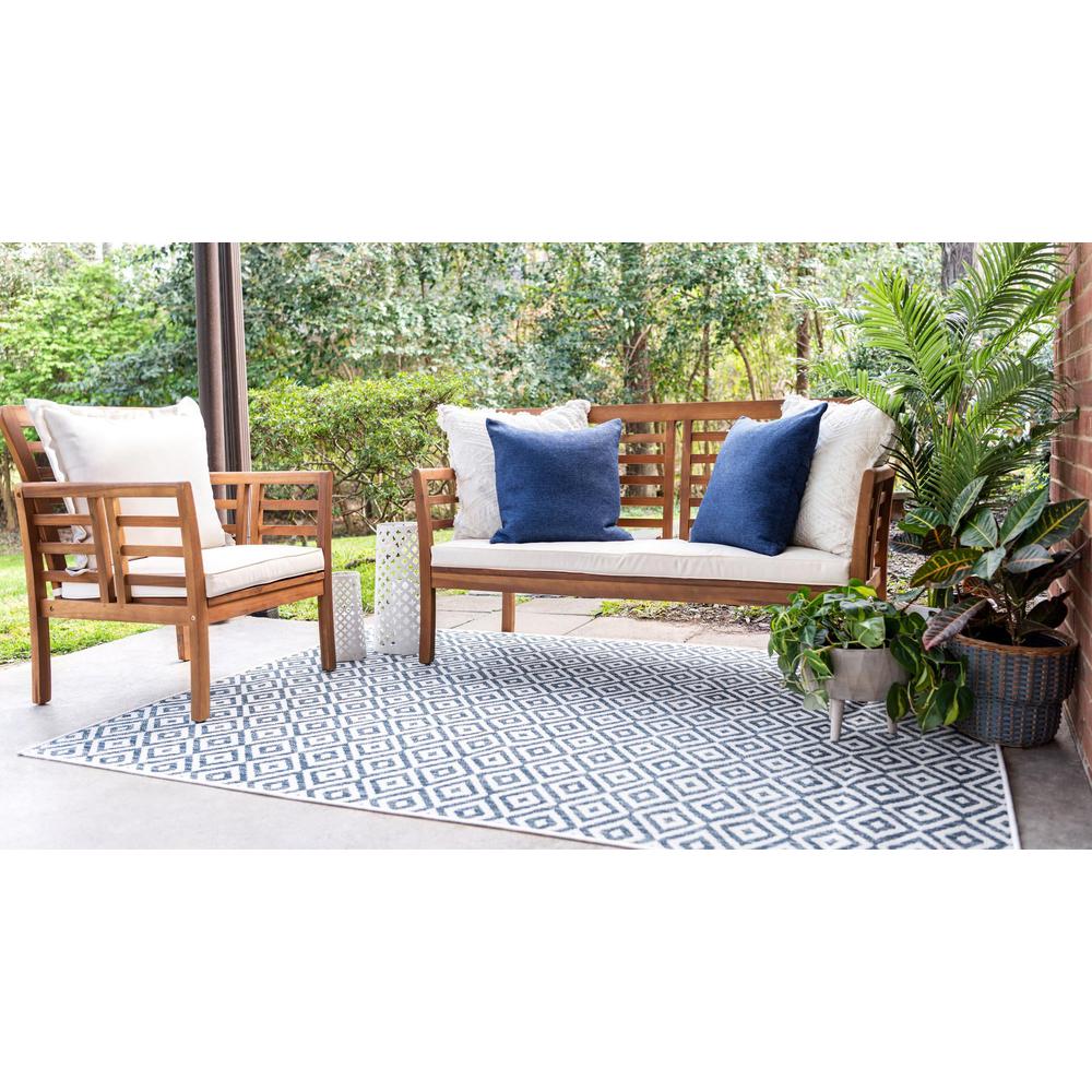 Jill Zarin Outdoor Collection, Area Rug, Blue, 5' 3" x 8' 0", Rectangular. Picture 3