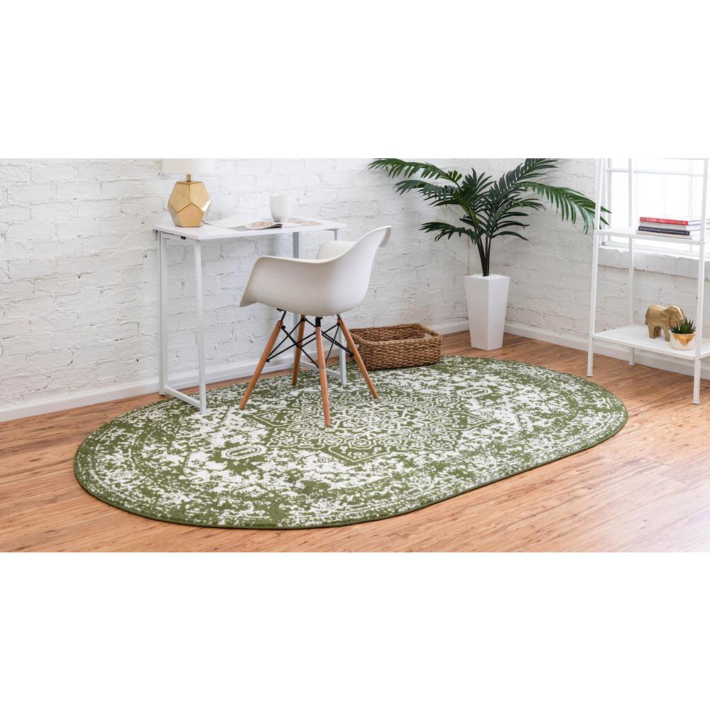 Unique Loom 5x8 Oval Rug in Green (3150459). Picture 3