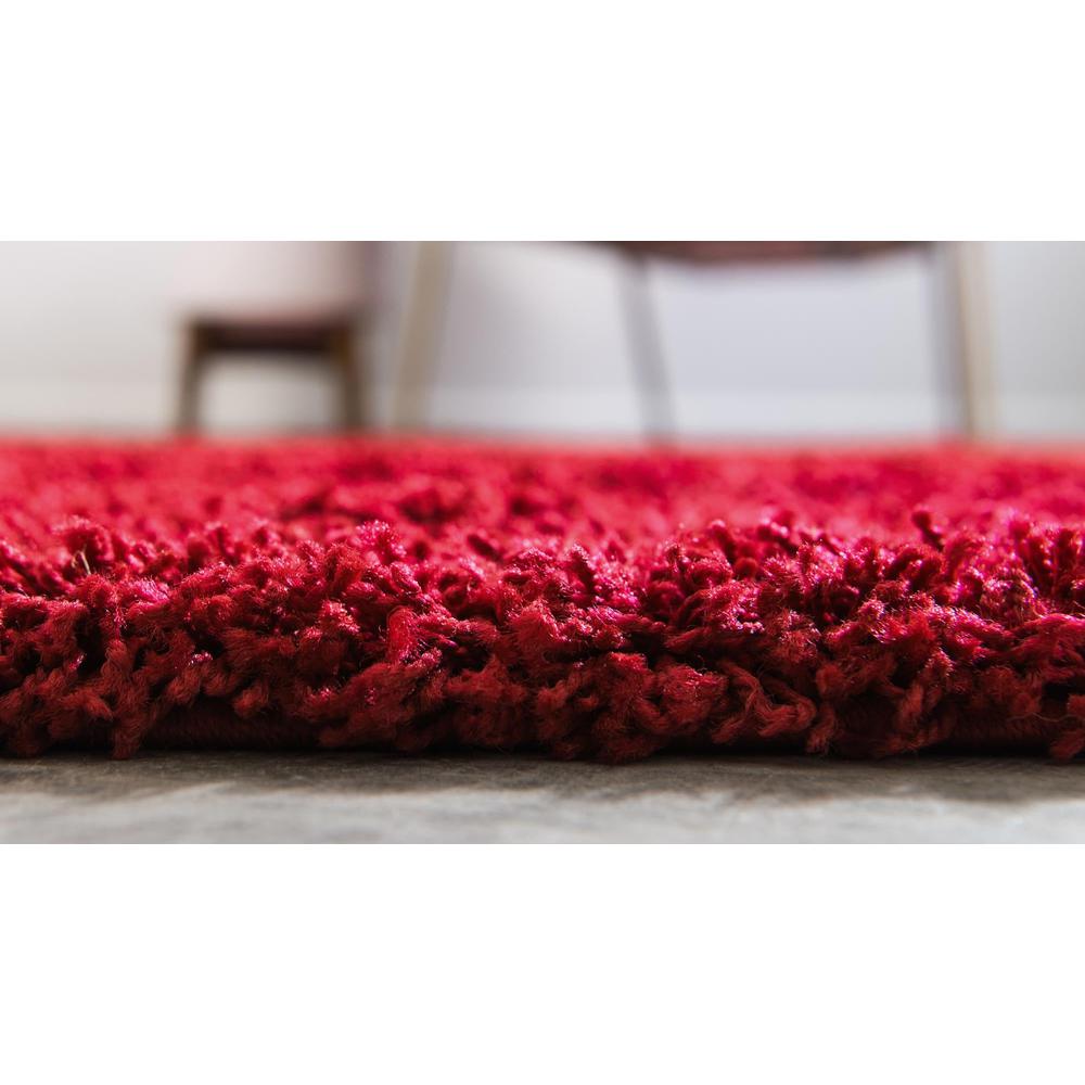 Unique Loom 4 Ft Round Rug in Cherry Red (3151392). Picture 5