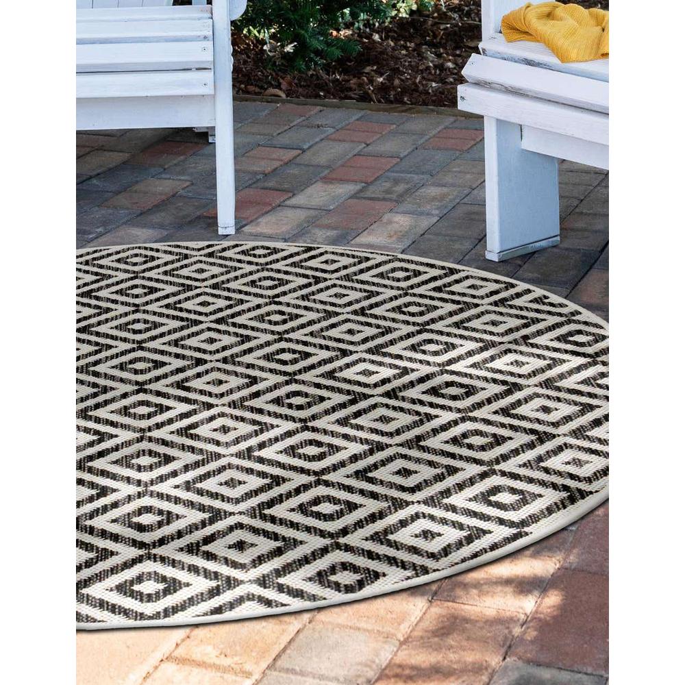 Jill Zarin Outdoor Costa Rica Area Rug 7' 10" x 7' 10", Round Charcoal Gray. Picture 3