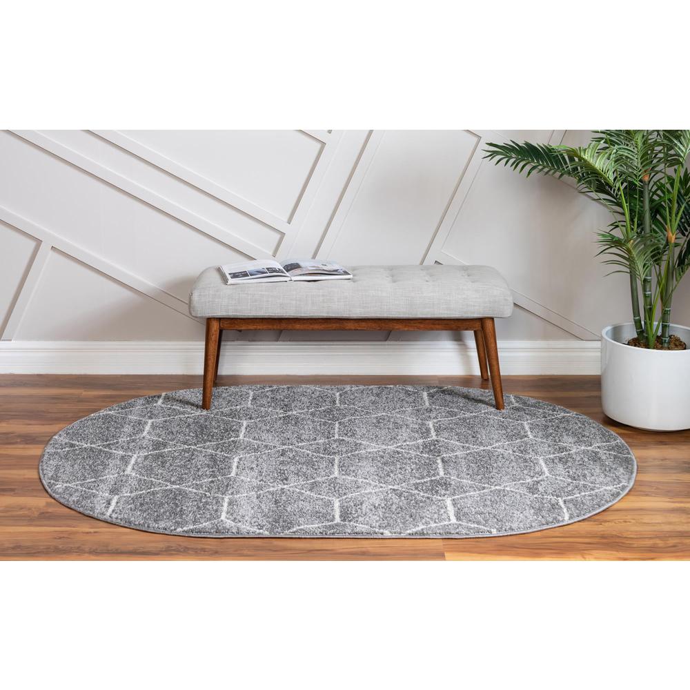 Unique Loom 4x6 Oval Rug in Light Gray (3151520). Picture 4