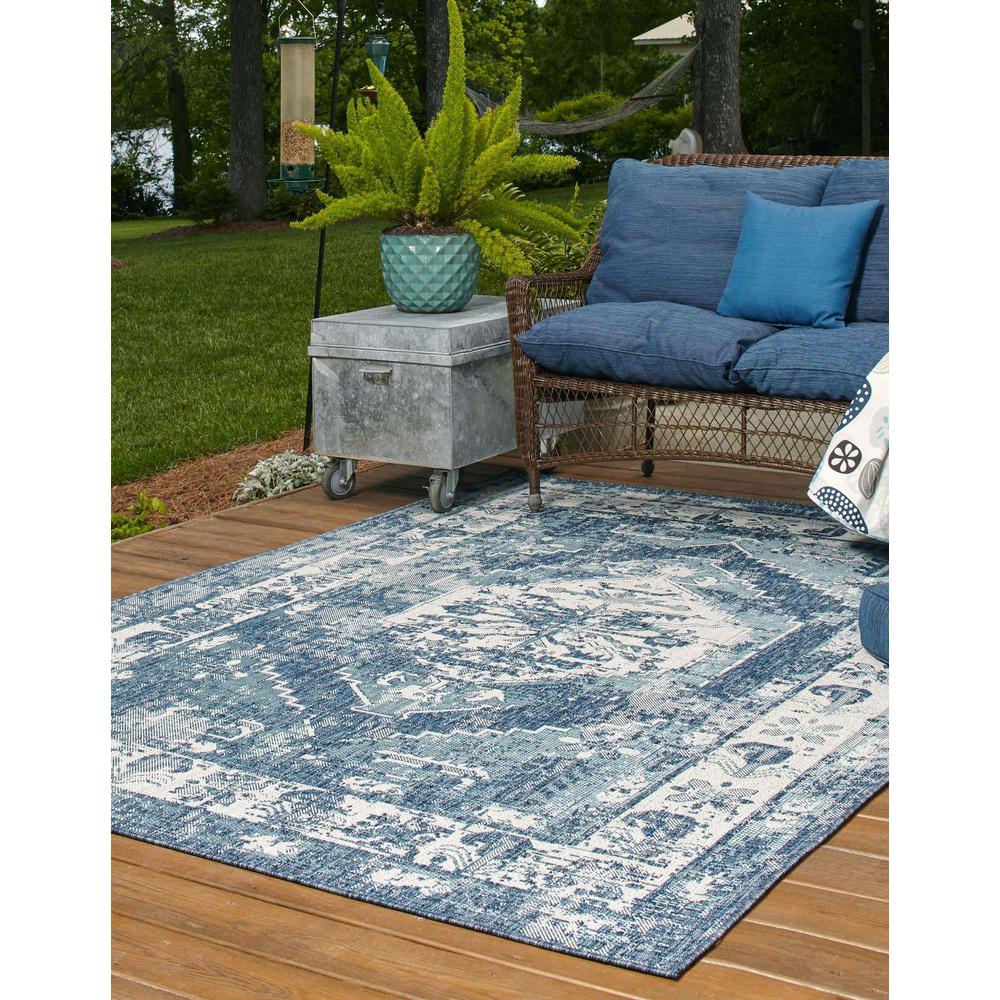 Outdoor Traditional Collection, Area Rug, Blue, 7' 10" x 11' 0", Rectangular. Picture 3