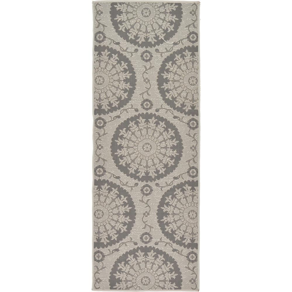 Outdoor Medallion Rug, Gray (2' 2 x 6' 0). Picture 2
