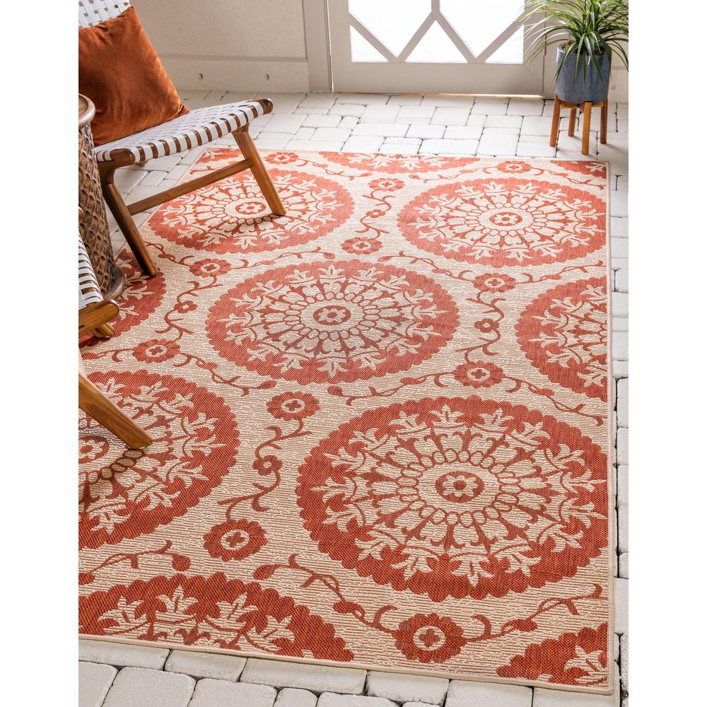 Outdoor Medallion Rug, Terracotta (5' 3 x 8' 0). Picture 2