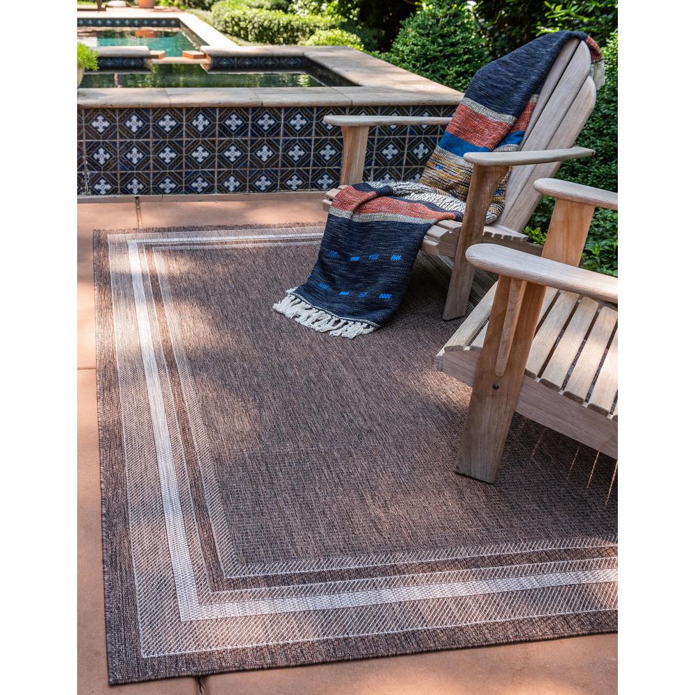 Outdoor Soft Border Rug, Brown (5' 0 x 8' 0). Picture 2