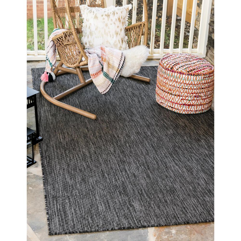 Outdoor Solid Rug, Black (5' 0 x 8' 0). Picture 2