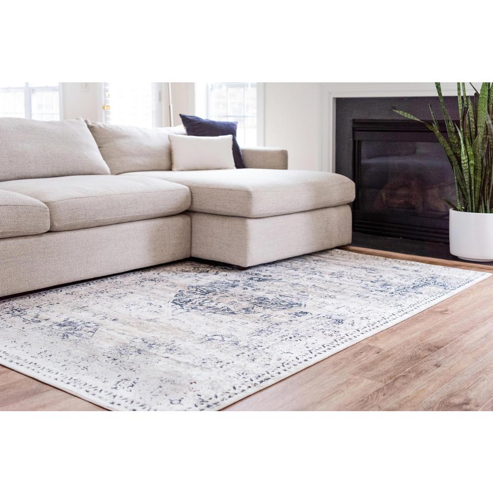 Chateau Hoover Rug, Beige (7' 0 x 10' 0). Picture 3