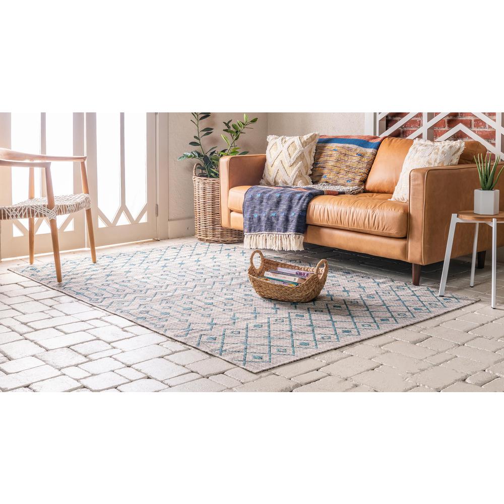 Outdoor Tribal Trellis Rug, Gray/Teal (7' 0 x 10' 0). Picture 4